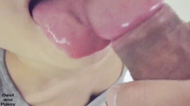 中出瑜伽女教练！把白酱骑出来！Creampie Yoga Girl ！