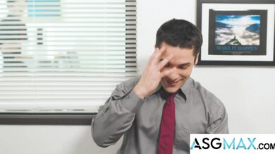 Hot Jocks & Twinks Fuck In The Office