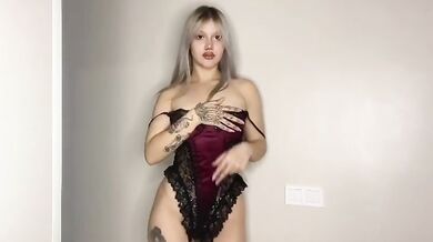 Blondie wants you❤