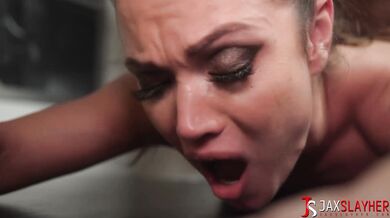 Babe In Lingerie Banged After Teasing