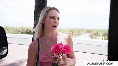 Kelsey Kane She S Skinny Pretty Tall Blond