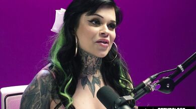 UP CLOSE - How Women Orgasm With Busty Tattooed Babe Xwife Karen! INTENSE HITACHI ORGASM! FULL SCENE