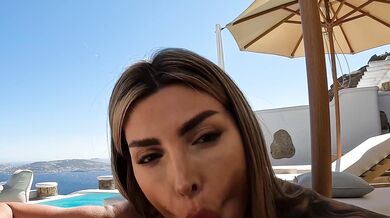 FIGA ITALIANA SCOPATA A MYKONOS ALL'APERTO ( Tami Tsunami )