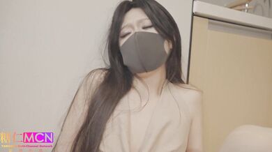 Lonely wife cheating Beautiful Asian woman who likes to use her feet