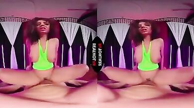 Daisy Sex Hot Latina Stripper Fucks You And Squirts All Over Your Big 10 Inch Dick - Daisy Hot