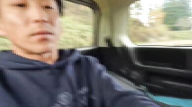 誰もいない某ダムの駐車場で野外フェラ。口内発射されて自分もいっちゃうド変態彼女。