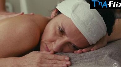 Geraldine Pailhas Sexy Scene in Les Malvenus