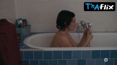 Geraldine Pailhas Sexy Scene in Les Malvenus