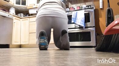 My roommate brought His friends over so I started showing off