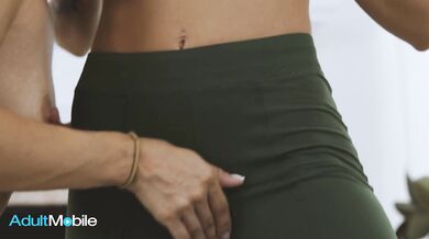 ADULTMOBILE - Ass Workout Turns Into A Sexy Pussy Licking Session With April Olsen And Summer Vixen