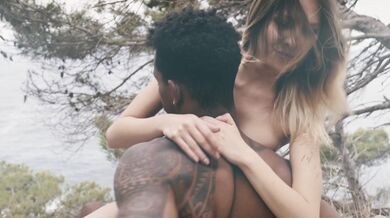 Risky Outdoor Sex Porn Video