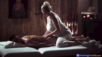 Big boobs slide up and down a dick till it explodes - Massage Rooms