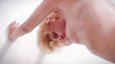 Ariel,Marika&Melena Maria - Naked Tropical Trio - Melena A