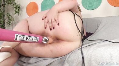 Chubby Velma Voodoo Gets Machine Fucked