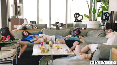 VIXEN Good-girl Gone Bad Ginebra Goes Wild At Party - Ginebra Bellucci