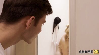 SHAME4K Handsome man always wanted to have fun with his mothers friend
