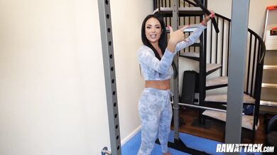 Brunette Babe Banged After Deepthroat