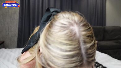 Stepsister Offers Her Pussy To Avoid Paying Rent