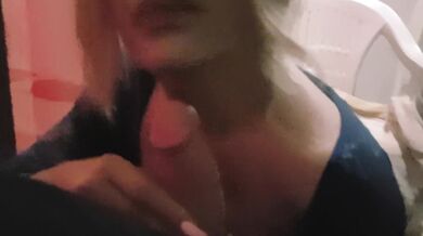 Mom help stepson on balcony not see her husband..