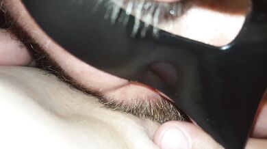 Amateur pussy licking orgasm