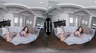 You Stretch Your Girlfriend's Pussy POV