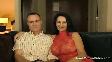 Hot amateur granny sucking and fucking a younger man