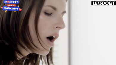 Perfect Girlfriend Jenifer Jane Erotic Pussy Fuck After Night Out - LETSDOEIT