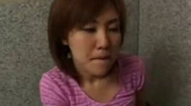 Asian chick fucked in a motel