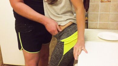 Кончи в Меня Пока Мой Муж на Рыбалке! Кремпай для Сводной Сестры. Русское Любительское с Разговорами