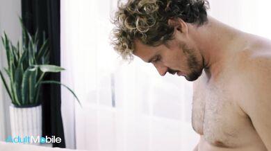 ADULTMOBILE - Dixie Lynn Shakes Her Ass In Her Stepbrother's Robby Face & He Can't Believe His Eyes