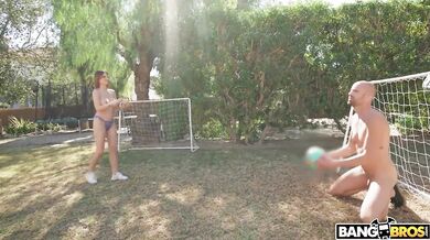 BANGBROS - Alice Fantasy X And Potro De Bilbao Have Hot Outdoor Sex After A Naughty Game Of Striptease