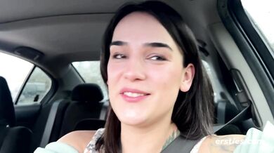 Ersties - Hot American Babe Gets Off While In Her Car