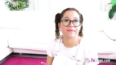 Petite Latin babe Beth Choy meets Don Jorge's HUMONGOUS OLD COCK!