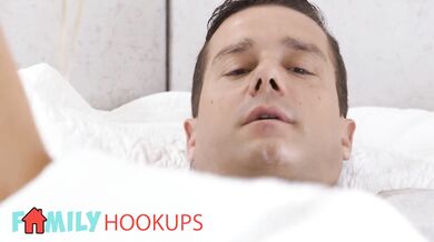 FAMILY HOOK UPS - Gizelle Blanco Catches Her Stepdad Jerking Off And Gets Excited To Taste His Cock