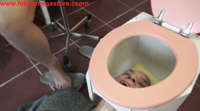 fetishmegastore foot domination