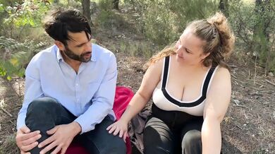 Alicieuse Finds Comfort In The Forest