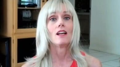 Sexy As Hell Older Mature Amateur Housewife Rocking It