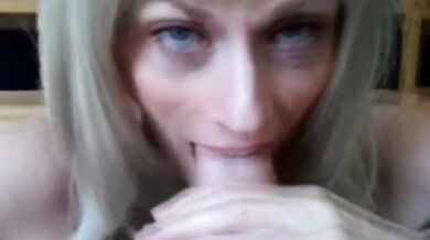 Sexy As Hell Older Mature Amateur Housewife Rocking It