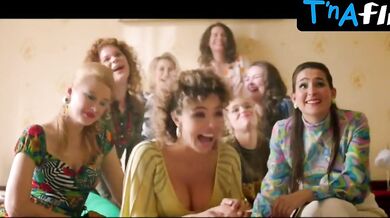 Karina Zvereva Breasts Scene in Prababushka Lyogkogo Povedeniya. Nachalo