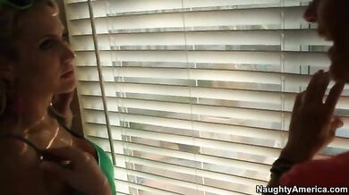 Lesbian Alanah Rae Fucking In The Bedroom With Her Piercings - Deauxma