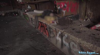 Public Agent Big boobs Czech jogger deepthroat and fuck big cock stranger