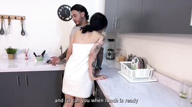 Cristian Villa fue a desayunar y termino FOLLANDO con latina tetona de cuerpo increíble