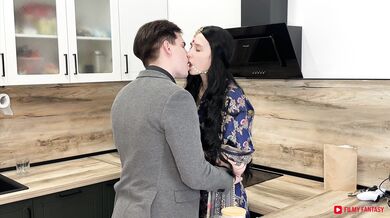 Heeramandi ki Randi - Nazariya ki Maari - Desi Girl Pissing