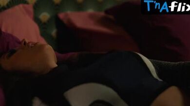 Alba Planas Sexy Scene in A Que Estas Esperando?