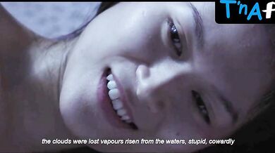 Ngoc Thanh Tam Breasts Scene in Dao Cua Dan Ngu Cu