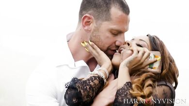 HARMONYVISION - Ebony babe fucks a lucky white hunk (Kiki Minaj)