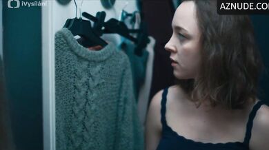 Denisa Baresova Breasts, Underwear Scene in Vlastne Se Nic Nestalo