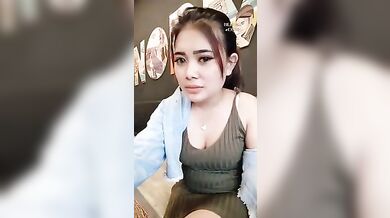 Bokep Indo Omek Di Toilet Cafe
