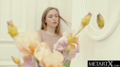 Lovely big breasts bounce as she masturbates in the bathtub