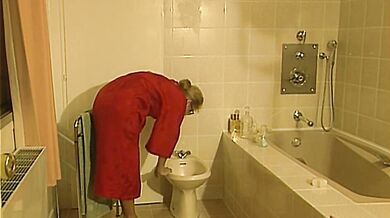 The Charming Madame (1988, France, Tracey Adams, Laura Valerie)